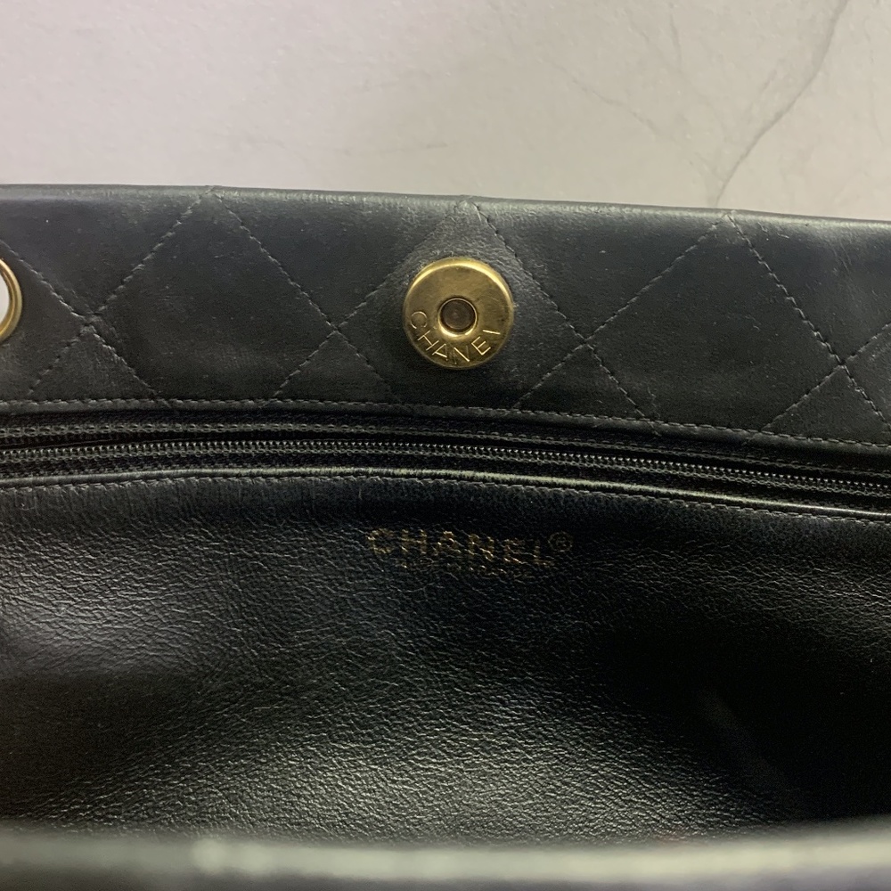 CHANEL Matelasse Lambskin Chain Shoulder Tote - Picture 7 of 10